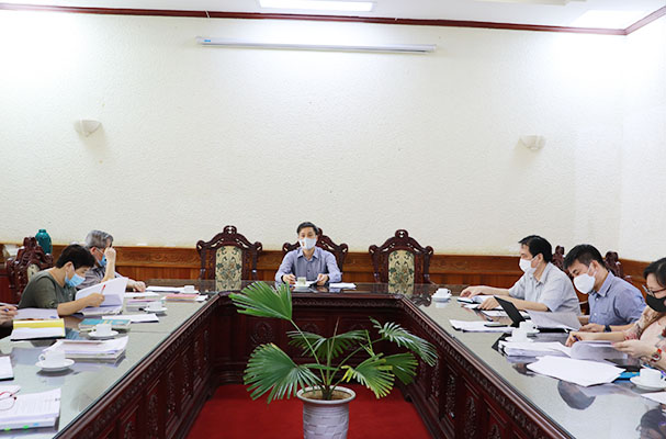 Thứ trưởng Nguyễn Khánh Ngọc nghe báo cáo xây dựng dự thảo Nghị định về đăng ký biện pháp bảo đảm